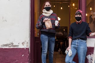 Pandemia. Postales cotidianas de los que adaptaron su trabajo y siguen luchando