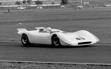 Historia. Luis Di Palma prueba el Berta LR en el Autódromo de Buenos Aires