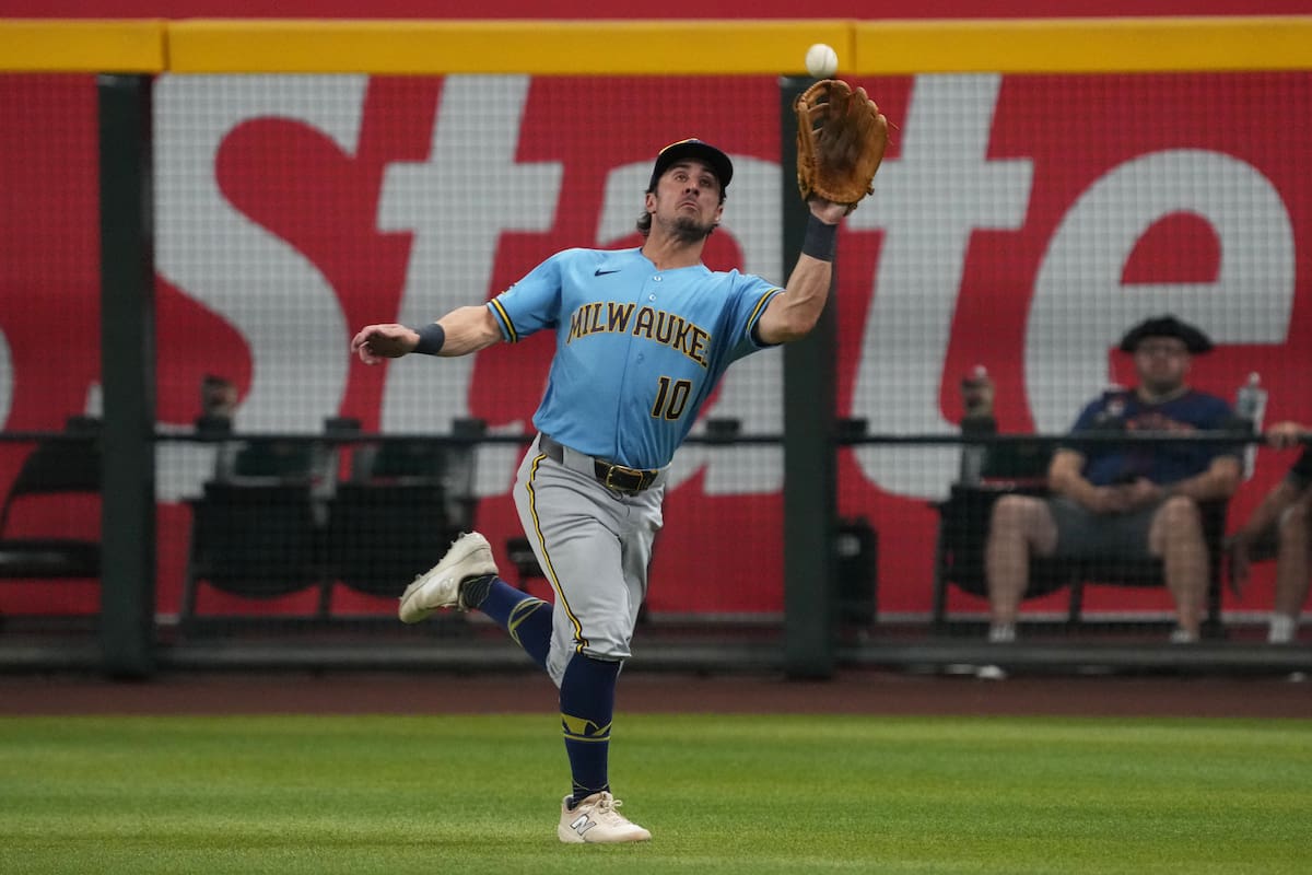 Hit de Chourio en extra innings rompe empate y Cerveceros vencen 7-4 a Diamondbacks