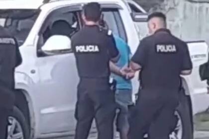 Hizo marcha atrás con su camioneta, atropelló a una niña de 1 año y la mató. Gentileza La Capital.