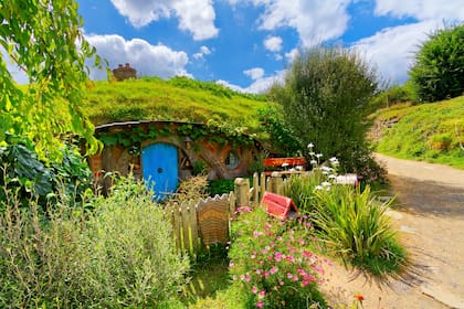 Hobbiton fue utilizado como set cinematográfico para la trilogía de El señor de los anillos y El hobbit
