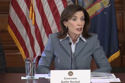 Hochul apuntó contra la CBP por el fallecimiento de un hombre tras un operativo migratorio