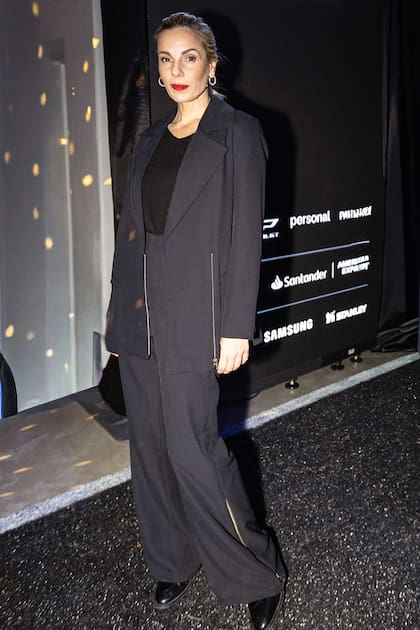 Julieta Cardinali fue una de las invitadas destacadas del desfile de Ona Sáez