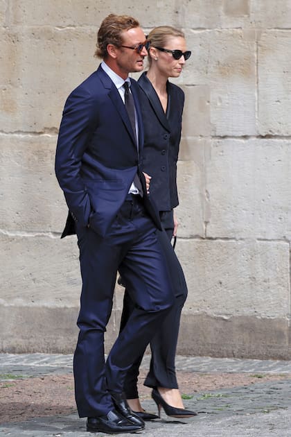 Pierre Casirgahi asistió
con su mujer, Beatrice
Borromeo, embajadora
de la maison. Para
la ocasión, la italiana optó por un traje,
zapatos y cartera de
Dior