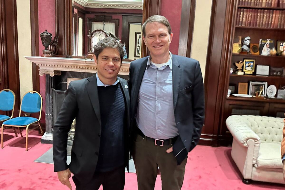 Hola, estimados. Les paso fotos de reuniones del pastor evangélico Andrés Palau con Kicillof, Manzur y Rodríguez Larreta