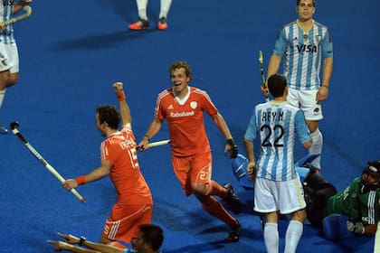 Holanda festeja, los Leones lo sufren