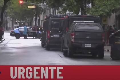 Hombre atrincherado en Balvanera