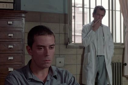 Hombre mirando al sudeste, de Eliseo Subiela