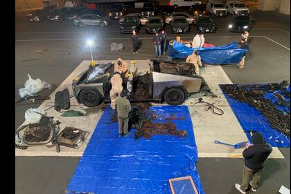 Hombre que detonó una Cybertruck en hotel de Trump en Las Vegas usó IA generativa, dice policía