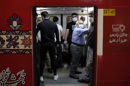 El subte de Teherán, con mucha actividad