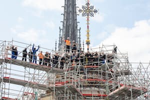 Así se reconstruyó Notre Dame, la catedral que, tras el incendio, vuelve a abrir sus puertas