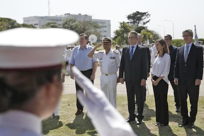 Homenaje a los tripulantes del ARA San Juan, asistió Agustín Rossi Ministro de defensa
