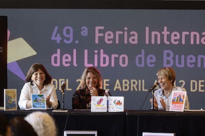 Homenaje a María Elena Walsh