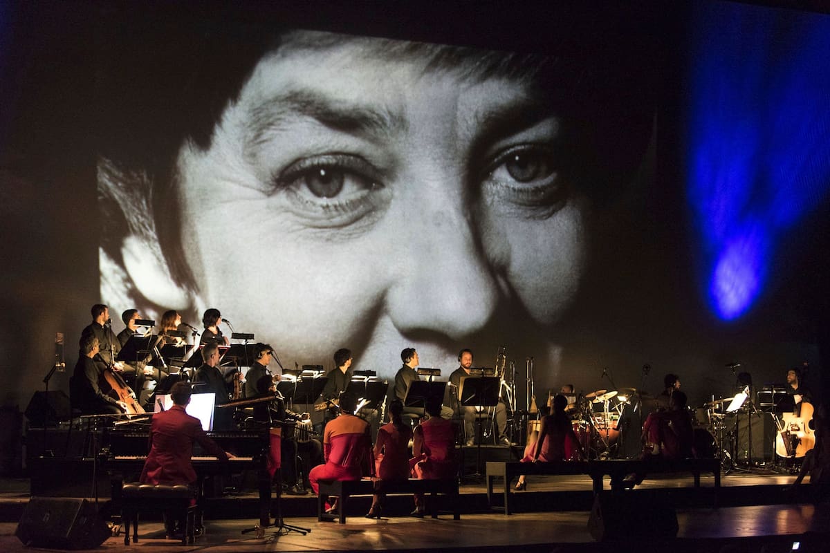 Homenaje a María Elena Walsh en el Teatro Colón, Buenos Aires, 6 de agosto de 2018.