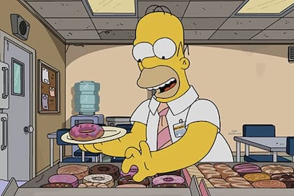 Homero Simpson es un amante declarado de las donas y la serie de televisión ha presentado varios momentos con este alimento como protagonista