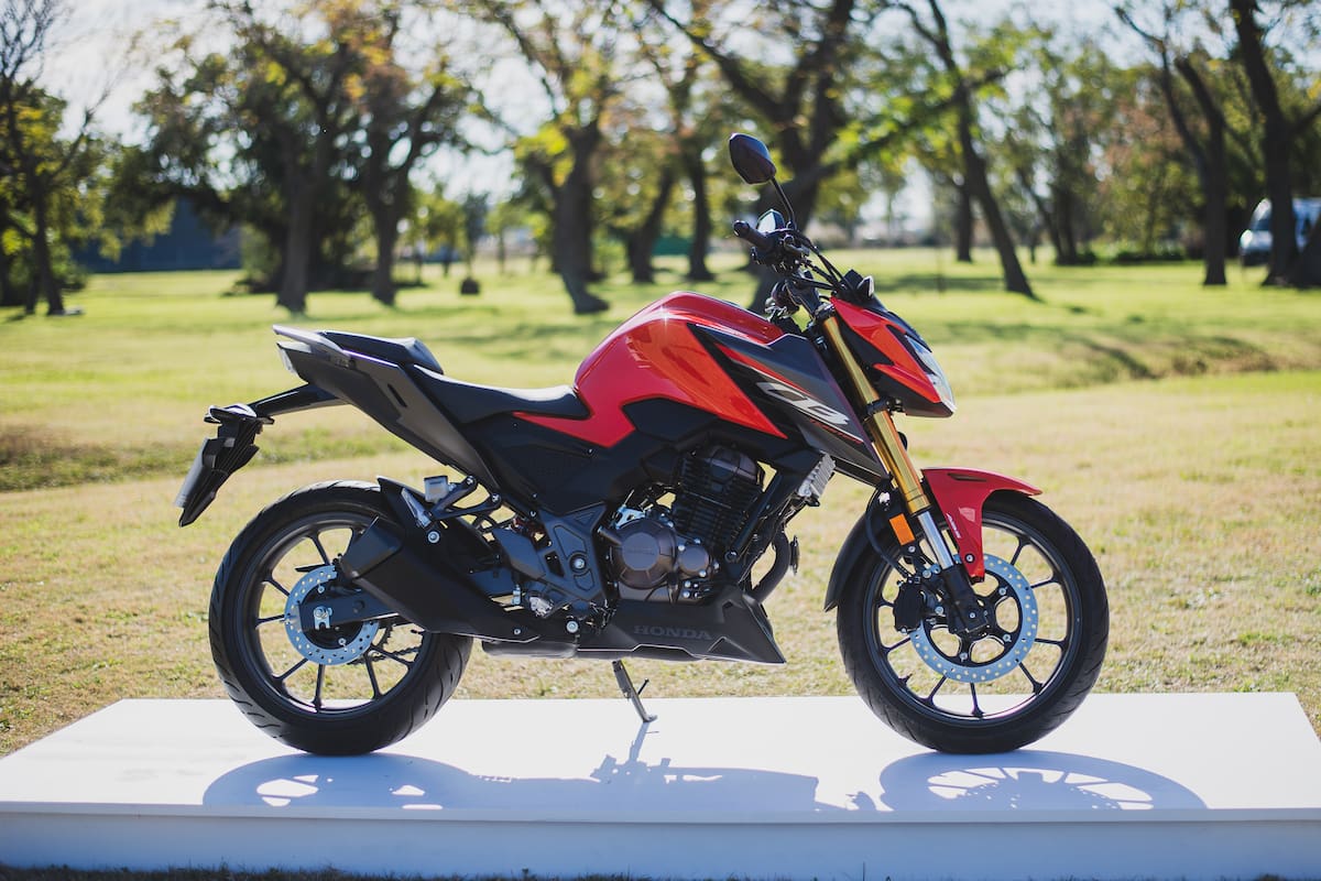 Honda CB300F Twister