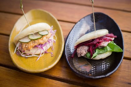 Hongos, pollo, bondiola, langostinos, son algunas de las opciones que proponen los cocineros
