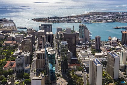 Honolulu es la capital de Hawái y la vía de acceso a la cadena de islas de EE.UU.