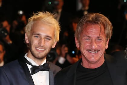 Hopper sigue los pasos de su papá, Sean Penn