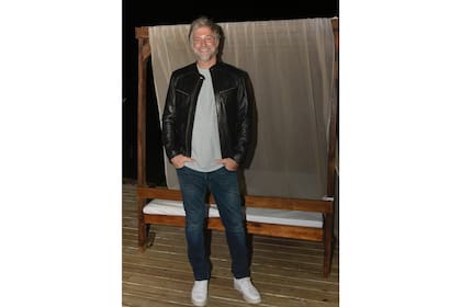 Horacio Cabak en la Cena-fiesta de blanco en Ufo Point