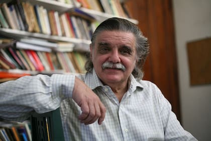 Horacio González, internado por coronavirus