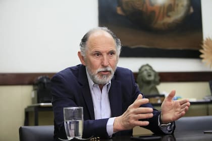 Horacio Liendo redactó la ley de convertibilidad. A pedido de Patricia Bullrich, ya hizo un proyecto para instaurar un régimen bimonetario. Melconian, que tiene sus propias ideas sobre el tema, también es dueño de la última palabra.