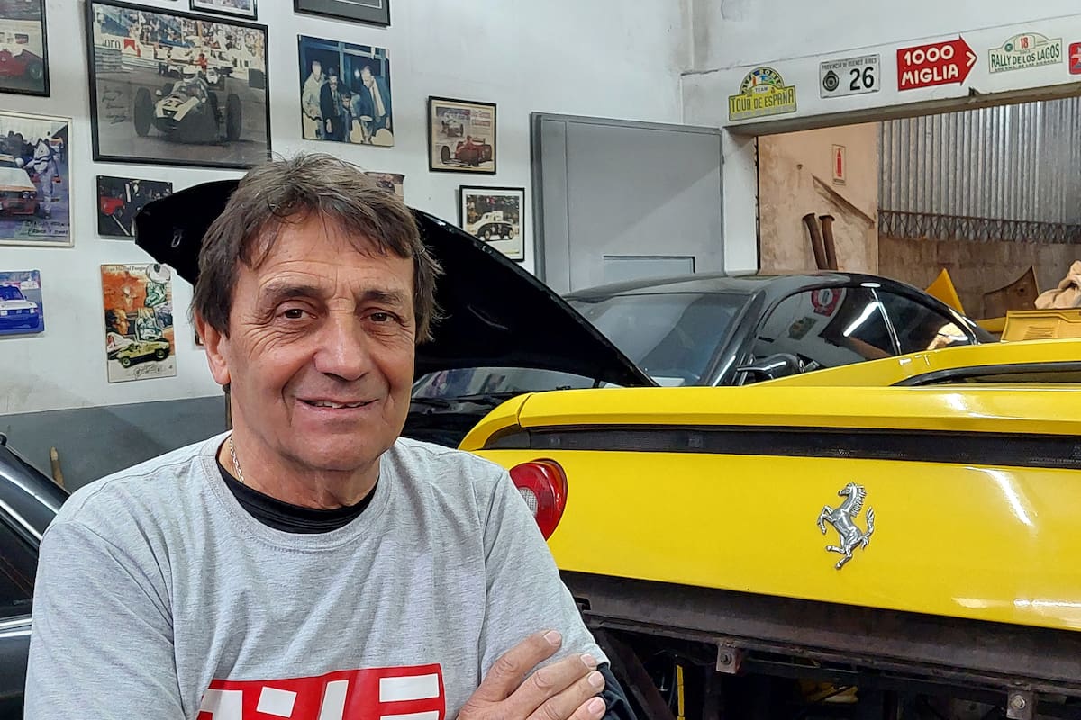 Horacio Purriños docente y músico de formación es un apasionado por los autos