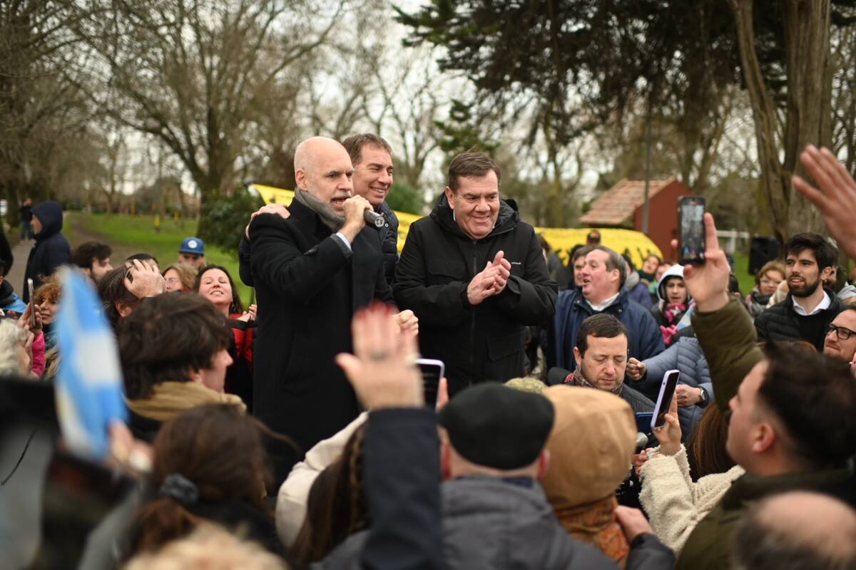 Horacio Rodríguez Larreta, con Diego Santilli y Guillermo Montenegro en Mar del Plata