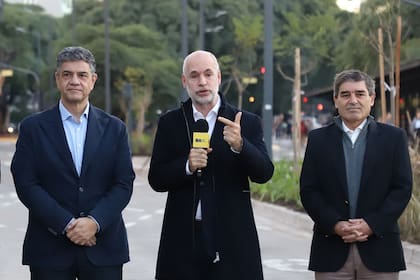 Horacio Rodríguez Larreta junto a Jorge Macri y Fernán Quiroz