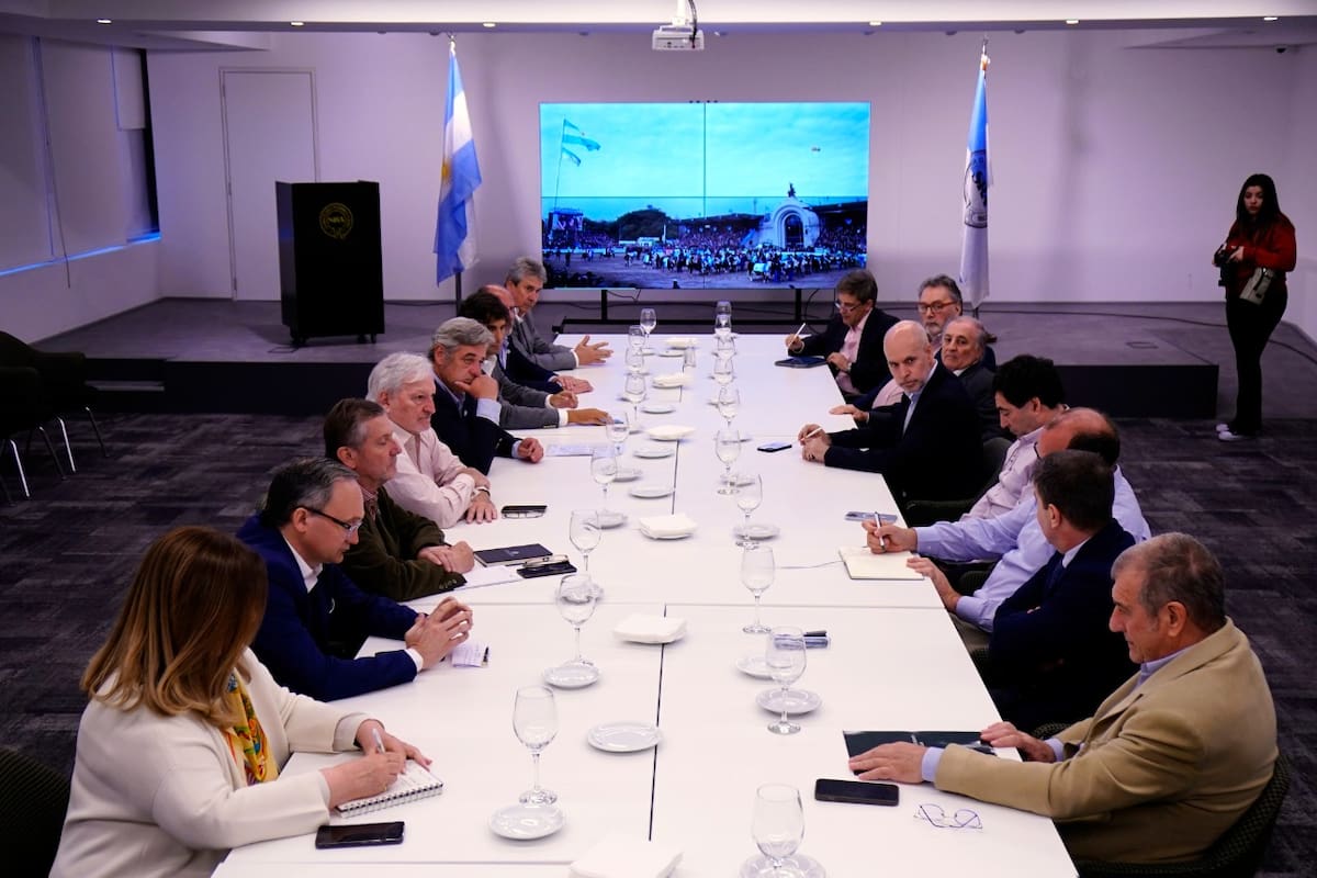 Horacio Rodríguez Larreta se reunió con productores, acopiadores, molineros, industrializadores y frigoríficos.
