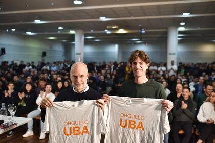 Horacio Rodríguez Larreta y Martín Lousteau en la UBA, en la campaña para las PASO del 13 de agosto