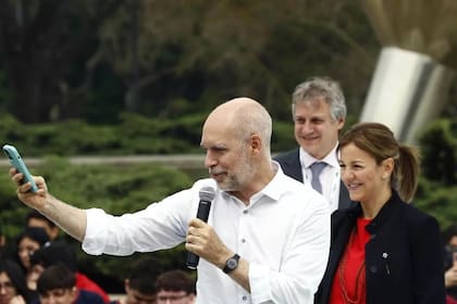 Horacio Rodríguez Larreta y Soledad Acuña, una de las posibles candidatas de Pro para la Jefatura de Gobierno