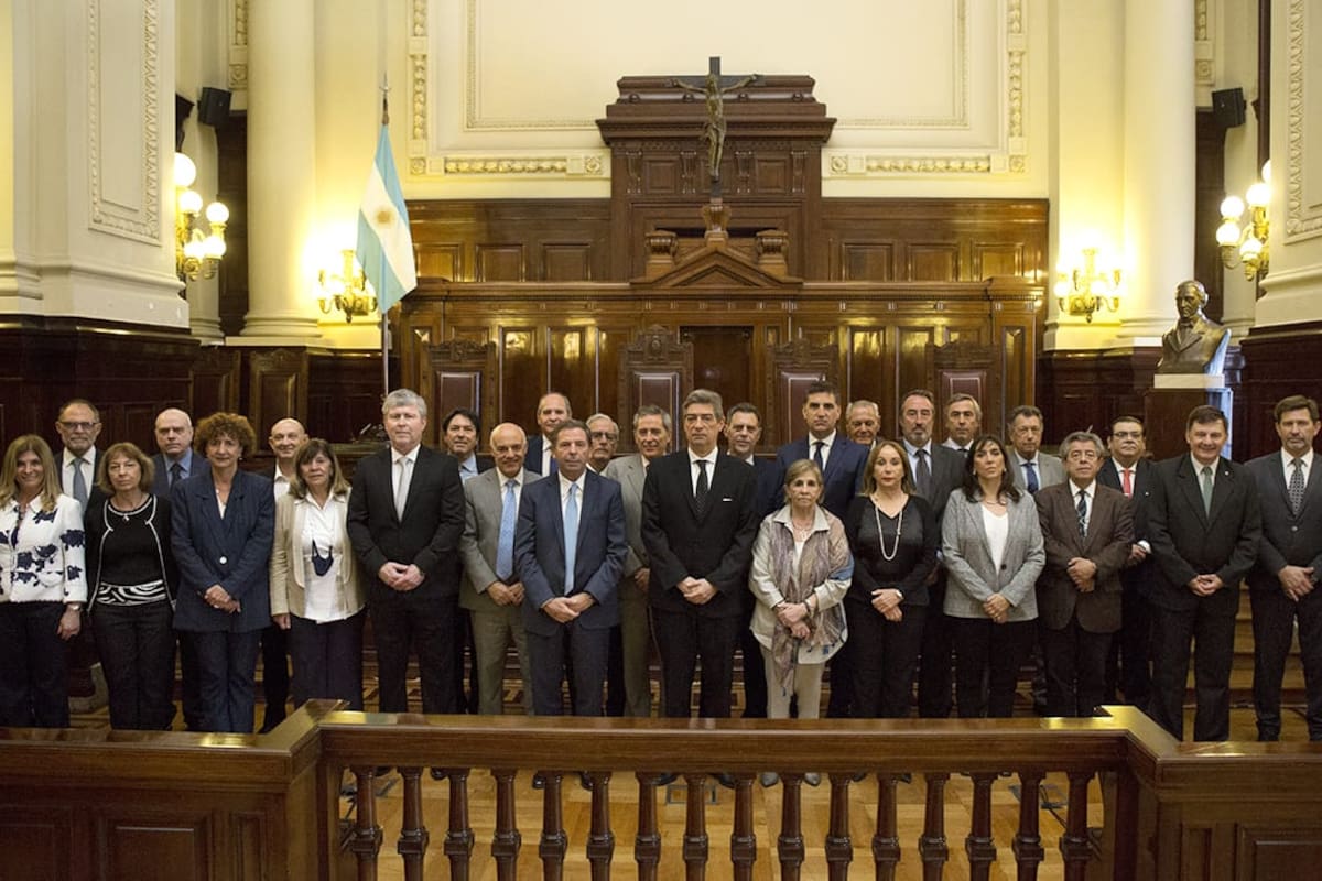 Horacio Rosatti, presidente de la Corte Suprema, con los presidentes de las cámaras federales de todo el país