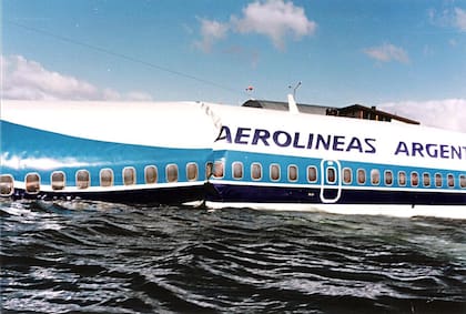 Horas después, la marea subió y el agua comenzó a abordar la nave. Todos los pasajeros pudieron evacuar antes de que esto ocurriese.