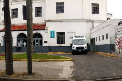 Hospital Roque Sáenz Peña de Rosario, donde llevaron a un hombre que se electrocutó cuando subió al techo de una vivienda