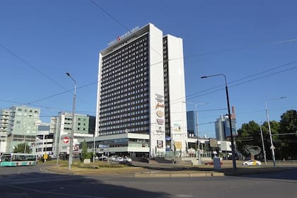 El Viru es un hotel emblemático en Tallin: en la época de la URSS, un piso escondido estaba dedicado al servicio de inteligencia ruso para que sus agentes pudieran espiar a los huéspedes