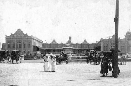 Hotel Bristol de Mar del Plata, adonde Victoria demostraba que tenía capacidades para la actuación.