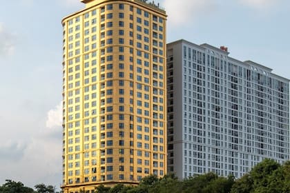 Hotel de oro: costó US$200 millones: para recubrir su fachada se necesitó una tonelada de oro