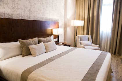 Hotel Land Plaza, La Plata.