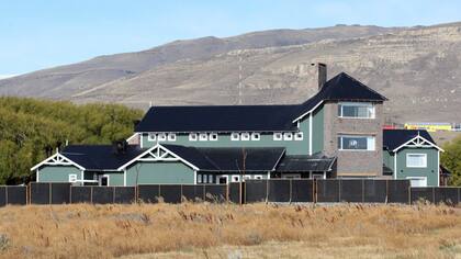 Hotel Los Sauces: es el hotel boutique de El Calafate y pertenece a la familia Kirchner. Sus movimientos de cuentas son investigados por la justicia