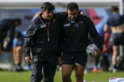 Daniel Hourcade le dio la capitanía de los Pumas cuando asumió como head coach; el tucumano dice que fue "un privilegio y un placer" tener a Agustín como líder del plantel.