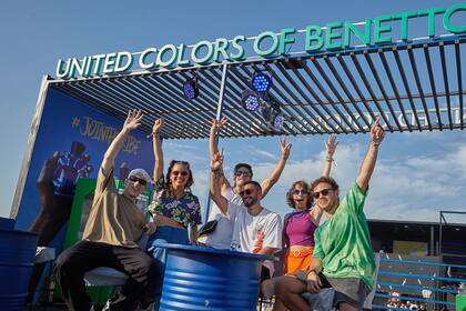 "House of Benetton" desembarcó en el festival en el marco de su lanzamiento más reciente: la nueva fragancia masculina “We Are Tribe”.