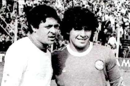Houseman y Maradona compartieron entrenamientos en la selección y fueron rivales en los campeonatos argentinos