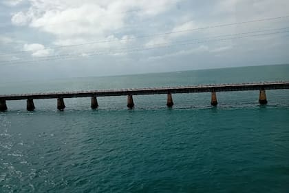 Hoy, antiguas estructuras integran un sendero recreativo que preserva su pasado ferroviario