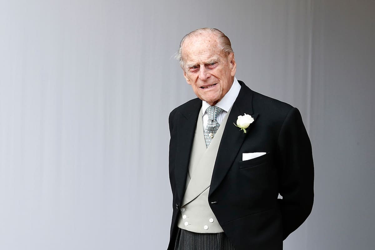 Hoy cumple 99 años Felipe de Edimburgo, uno de los personajes más complejos en su recorrido, más simple en su cometido y más imprescindible en su constancia de la historia reciente del Reino Unido.