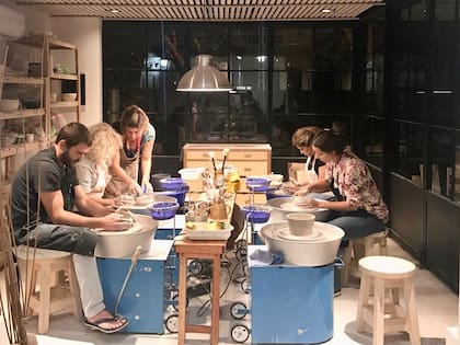 Hoy el taller reúne a cerca de 80 alumnas.