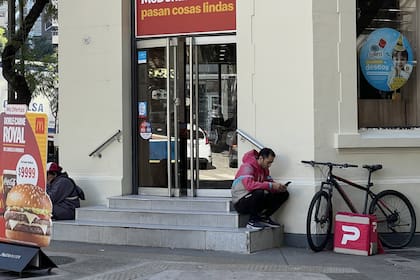 "Hoy el valor es no tener un empleo formal y trabajar en lo que yo quiero con esa cierta libertad que produciría la informalidad"