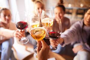 Hoy es el Día del Vino Bebida Nacional
