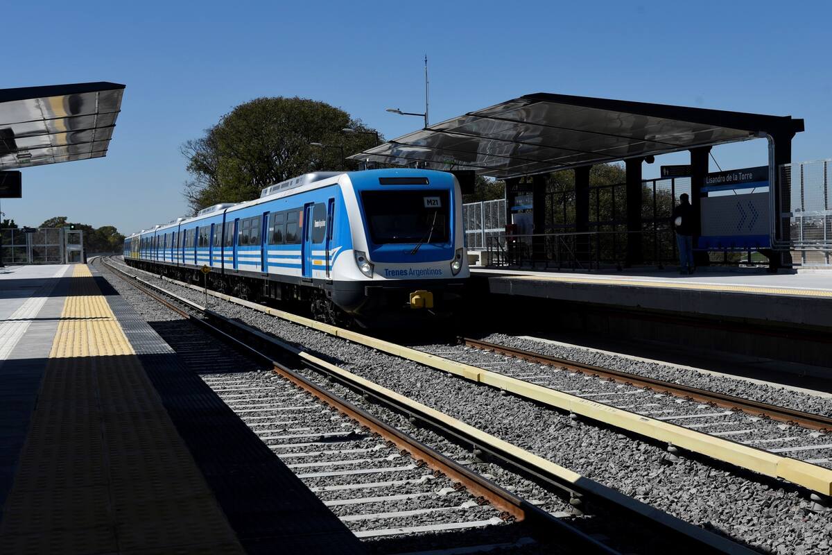 Hoy es el paro de transporte, al que se pliegan los trenes