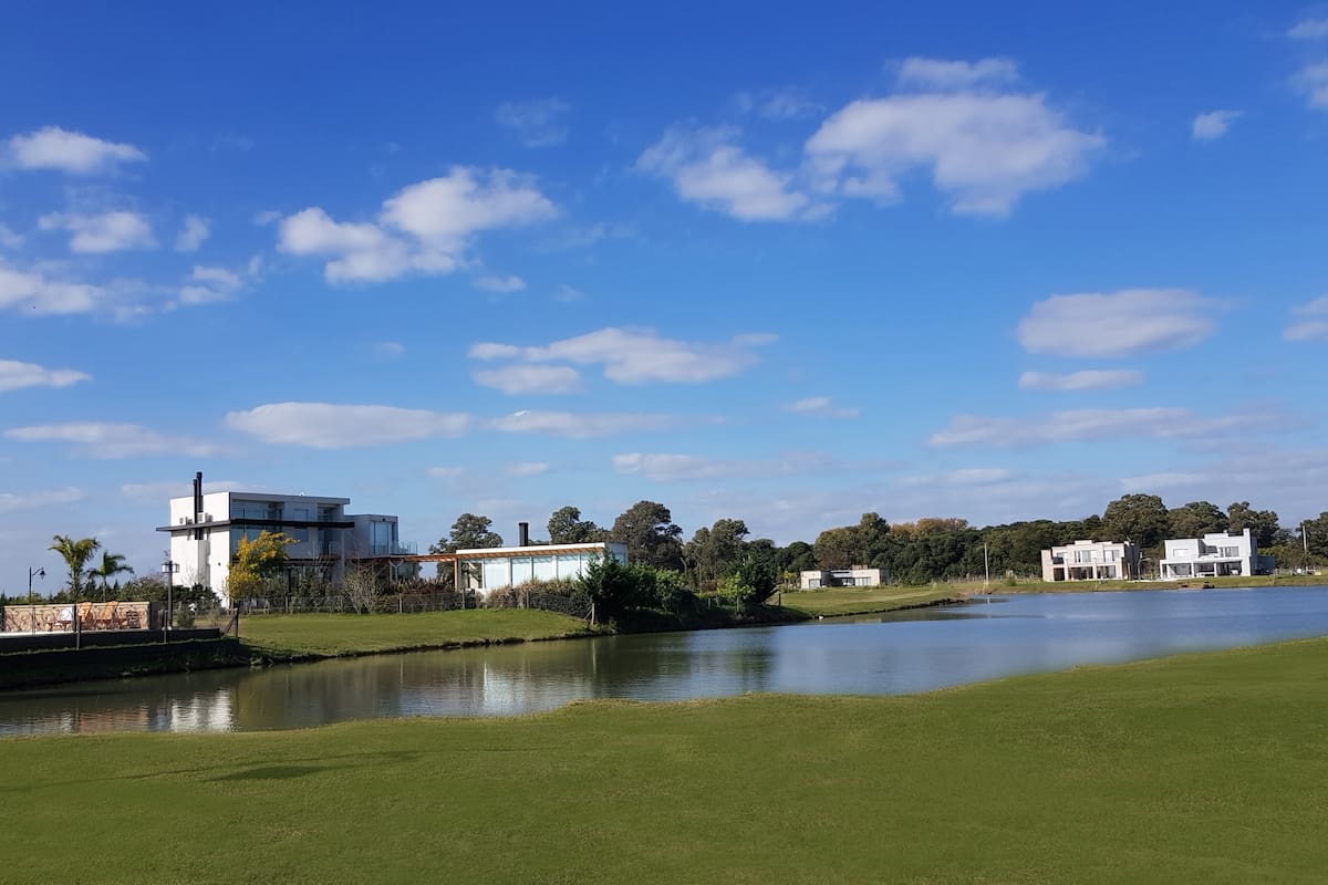 Hoy hay más de 1200 casas en ejecución en el corredor Canning, sobre las Rutas 58 y 52